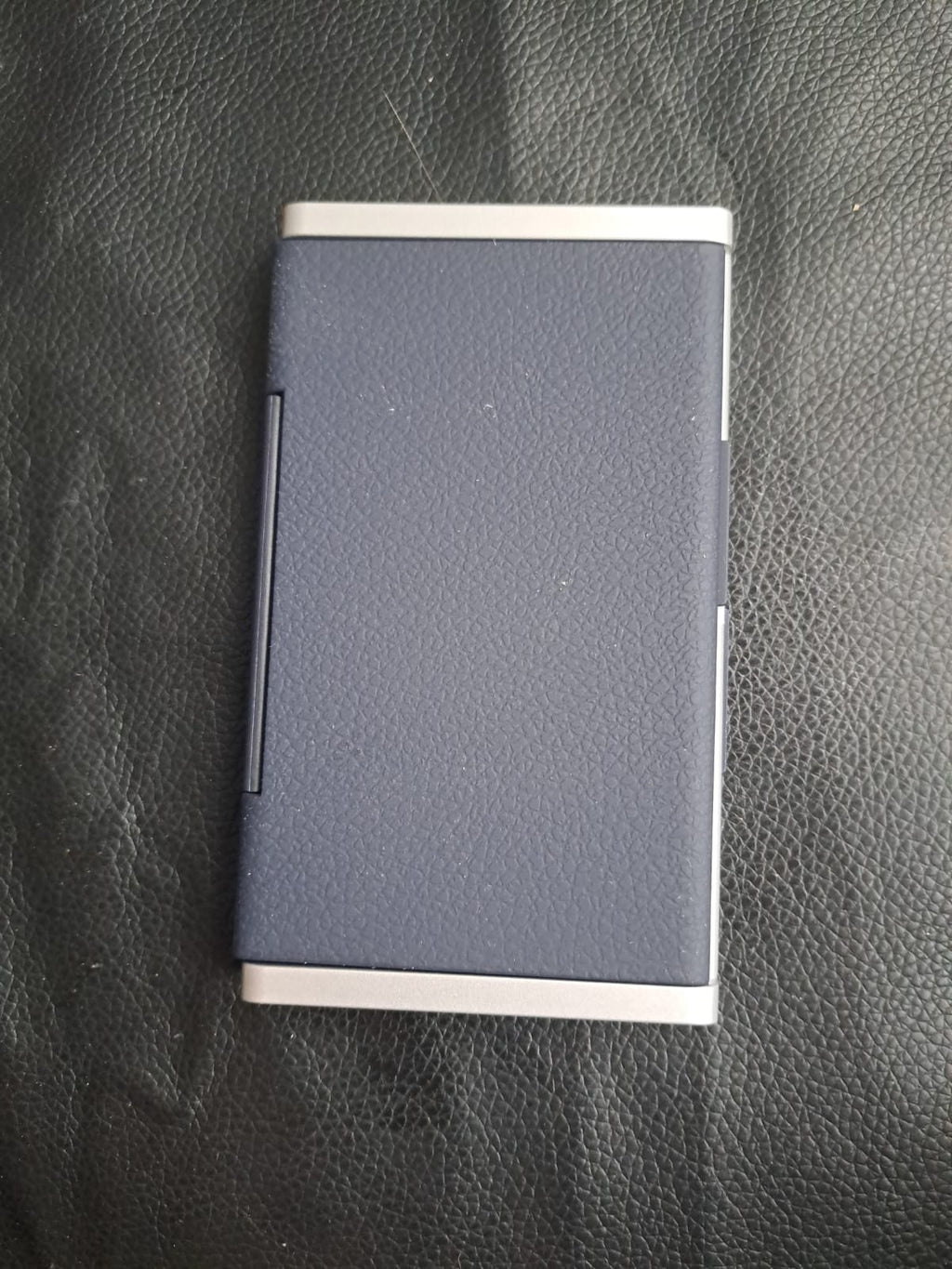 Taschenrechner mit Schutzklappe