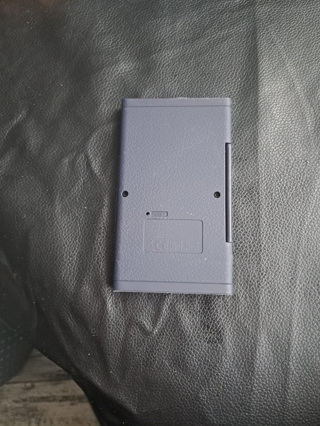 Taschenrechner mit Schutzklappe