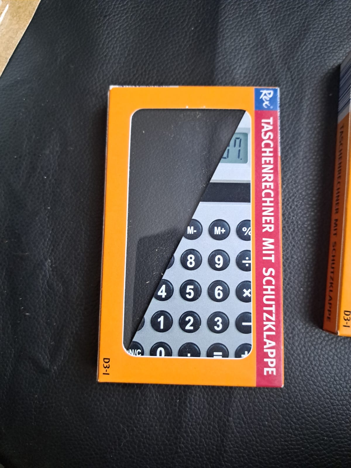 Taschenrechner mit Schutzklappe