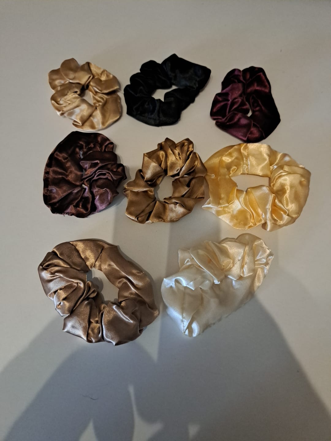 Haargummis in verschiedenen Farben