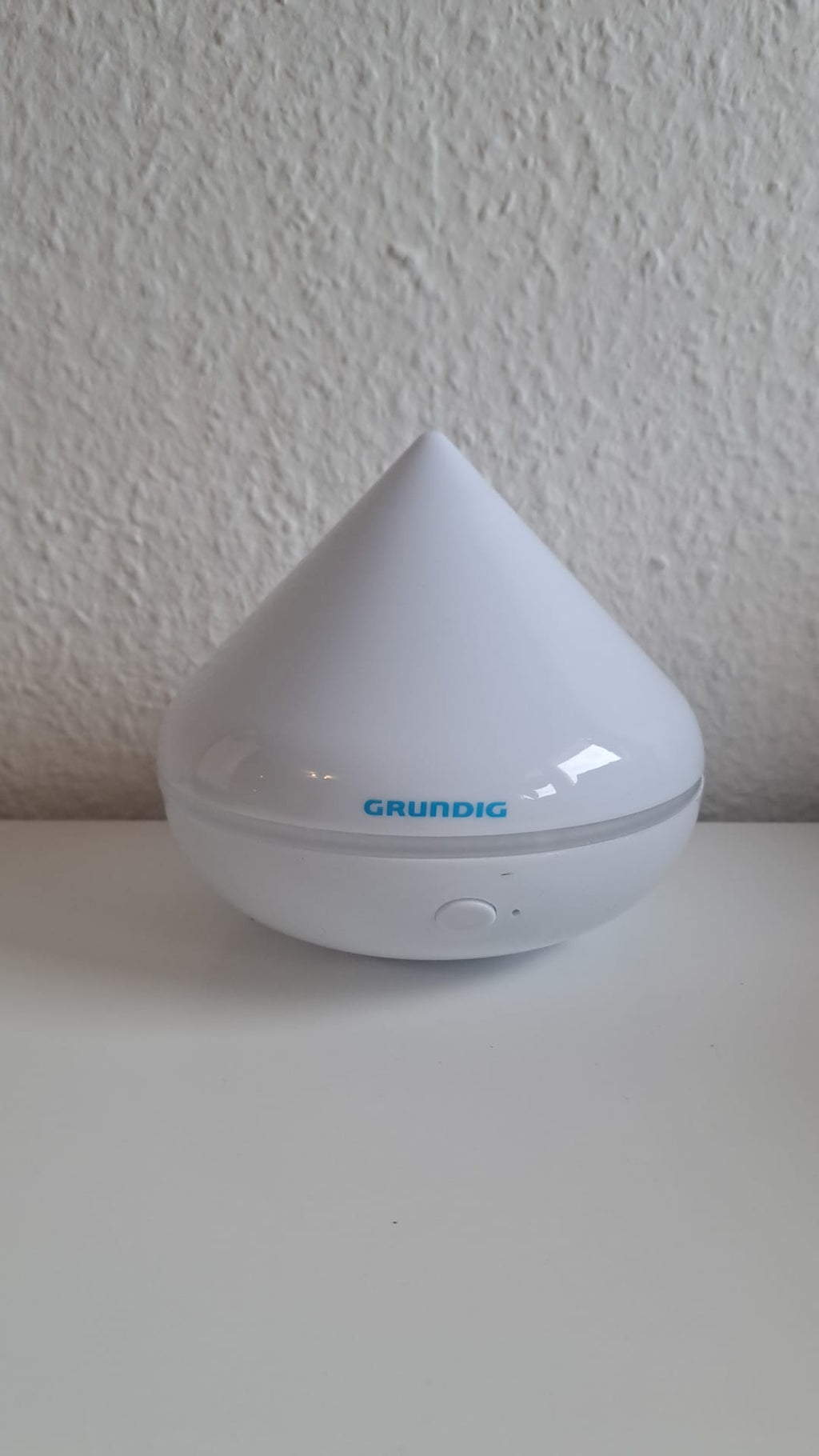 Grundig Aromaverteiler mit wechselnden Farben Stimmungslicht !!!Achtung USB-Kabel fehlt!!!