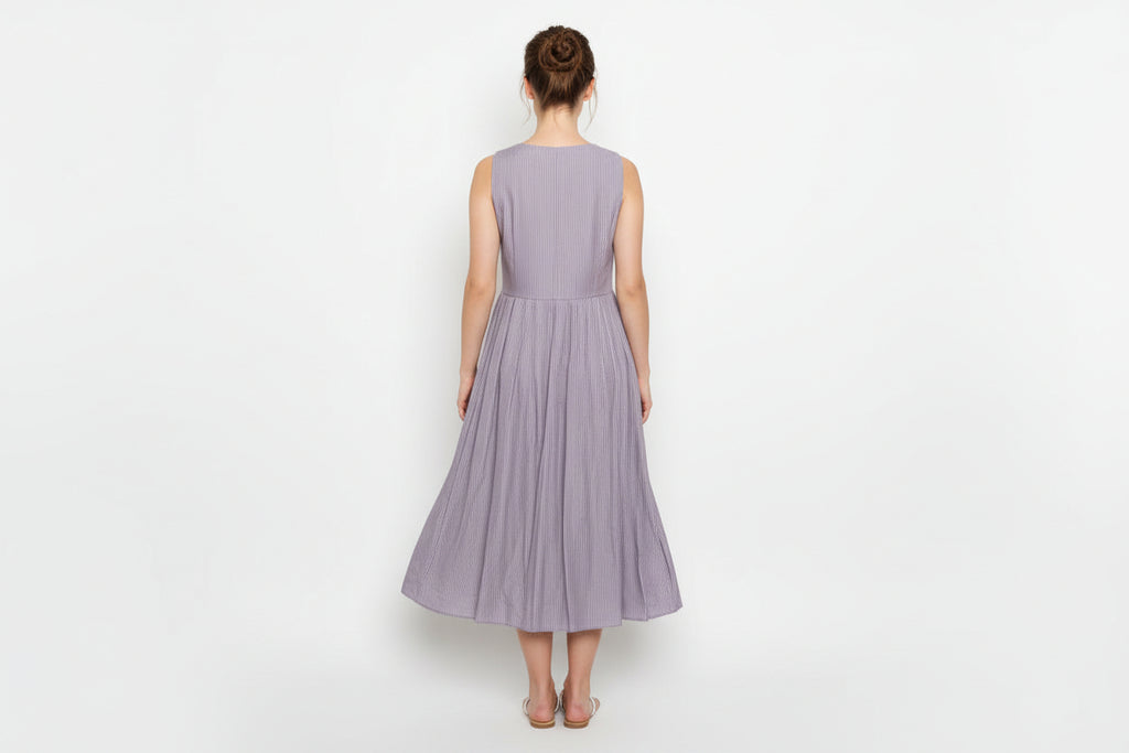 Dirndl Tracht für Damen mit Schürze