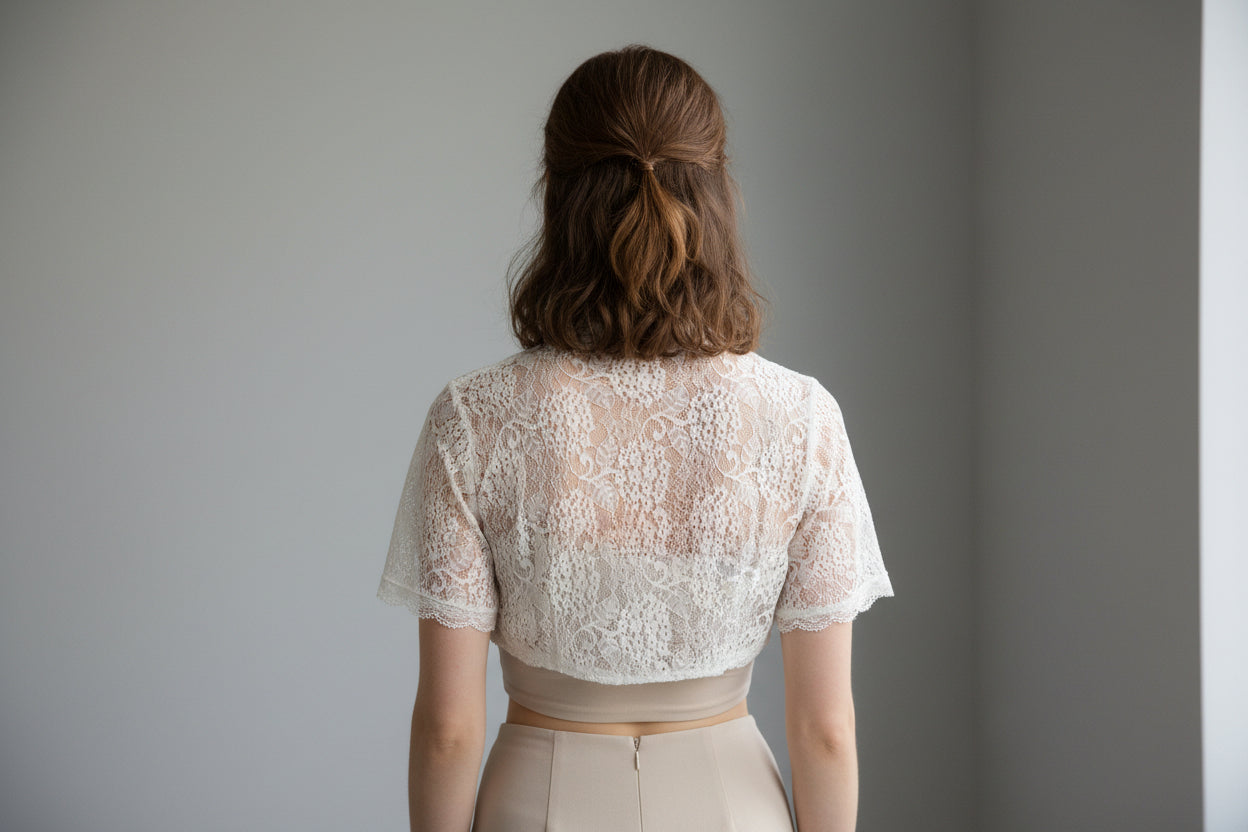 Damen Dirndlbluse Spitze Halb - und Kurzarm